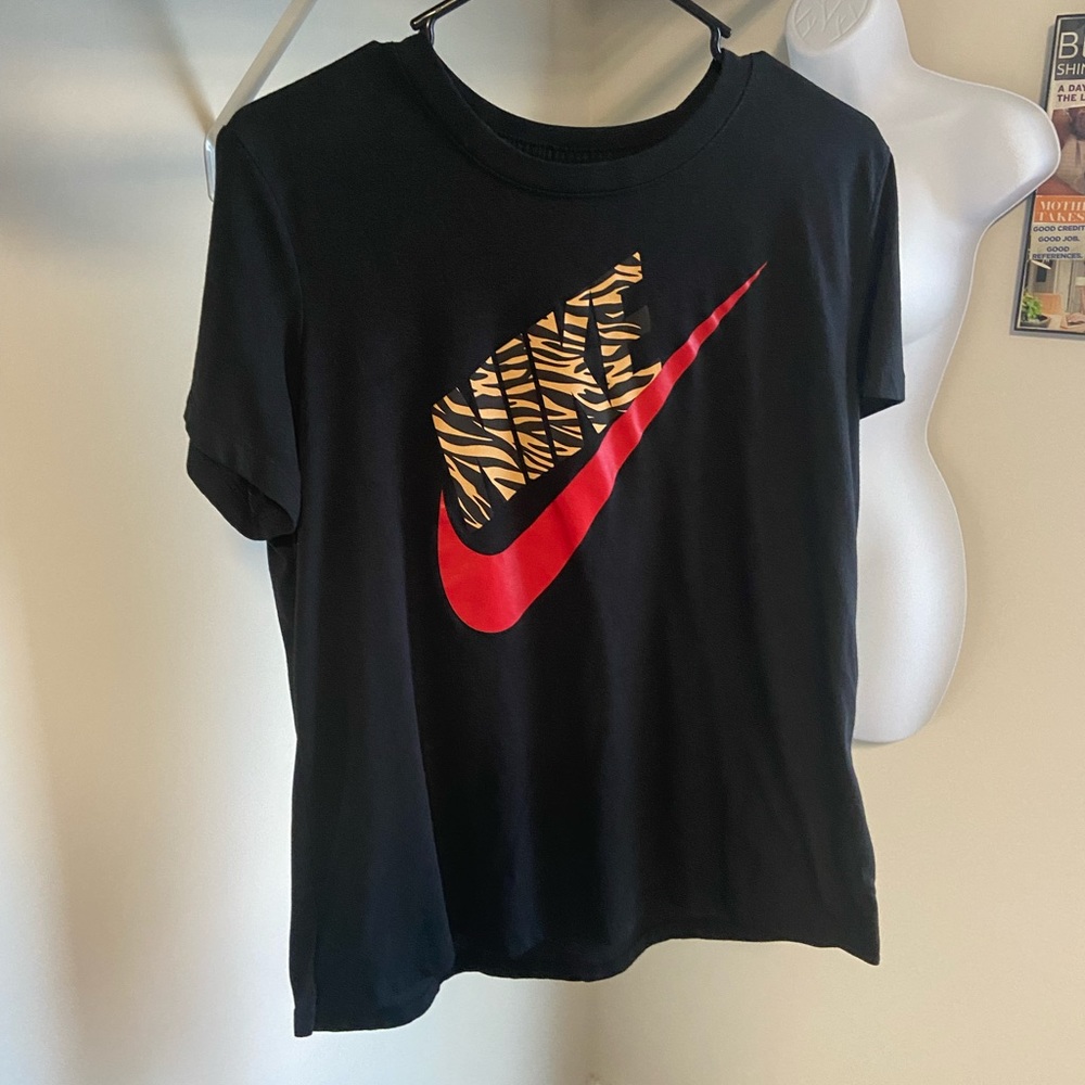 Nike T-shirt